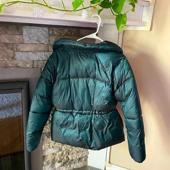 Target a new day puffer coat🤍 - Picture 2 of 3